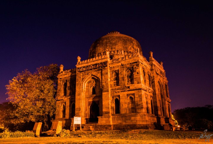 Long Exposure, Lodhi Gardens, New Delhi
