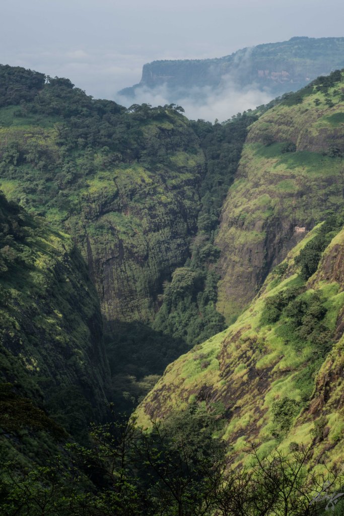 En route Tamhini Ghat