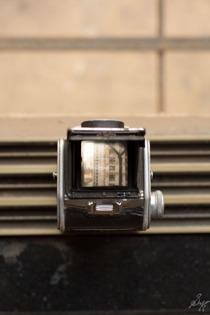 A view through the viewfinder of a TLR camera, Mumbai, India